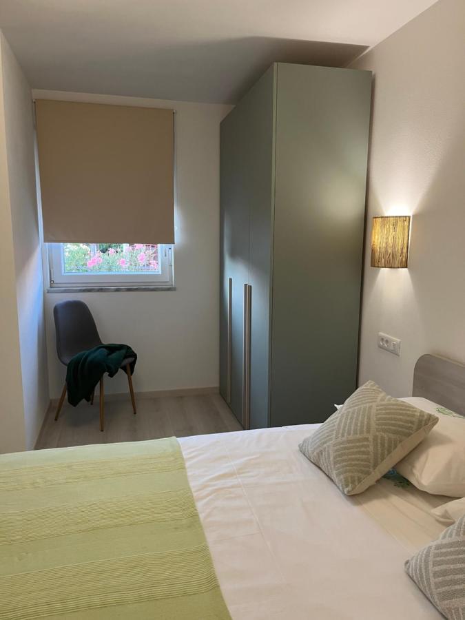 Apartment A & N With Free Private Parking Pula Extérieur photo